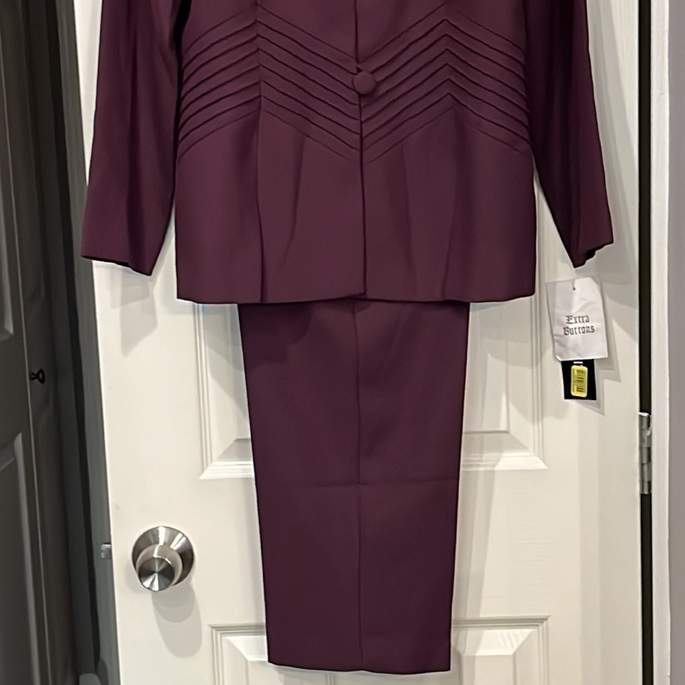 NWT Leslie Fay 2piece Suit. Size 10P. Color is Currant/Plum Dillards purchase